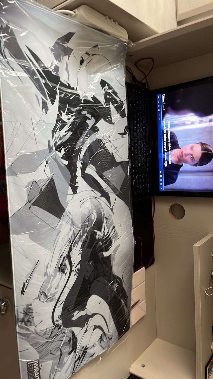Customer photo review of Wraith Studio Daydream Deskmat