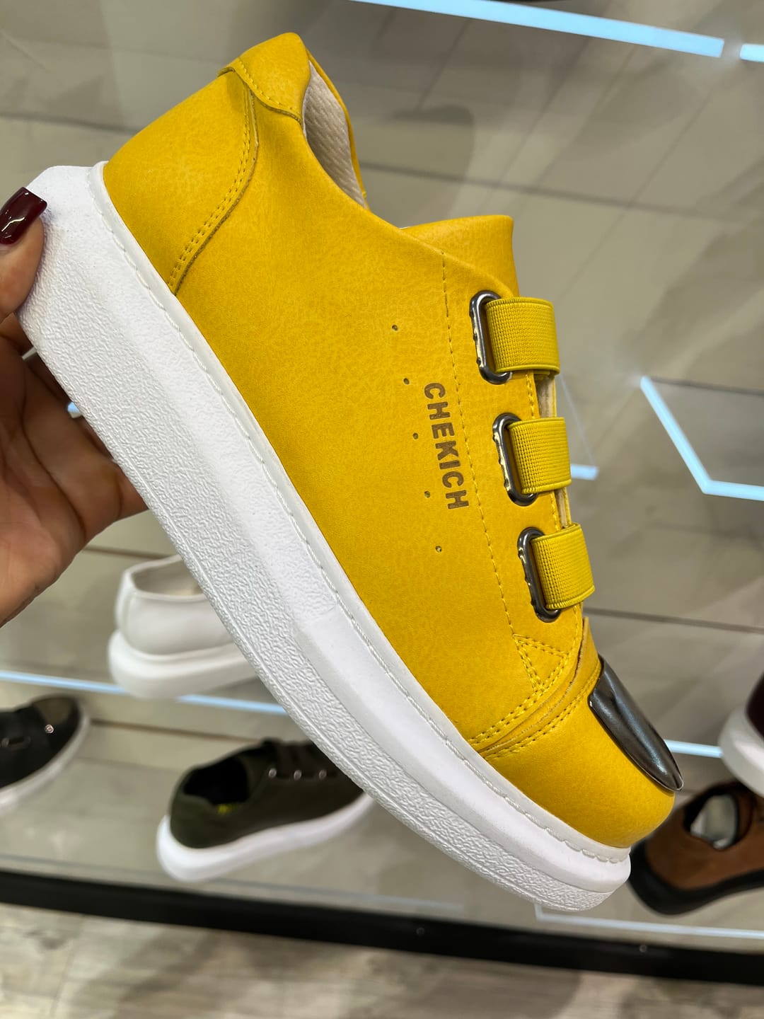 Customer photo review of MIRROR Mustard