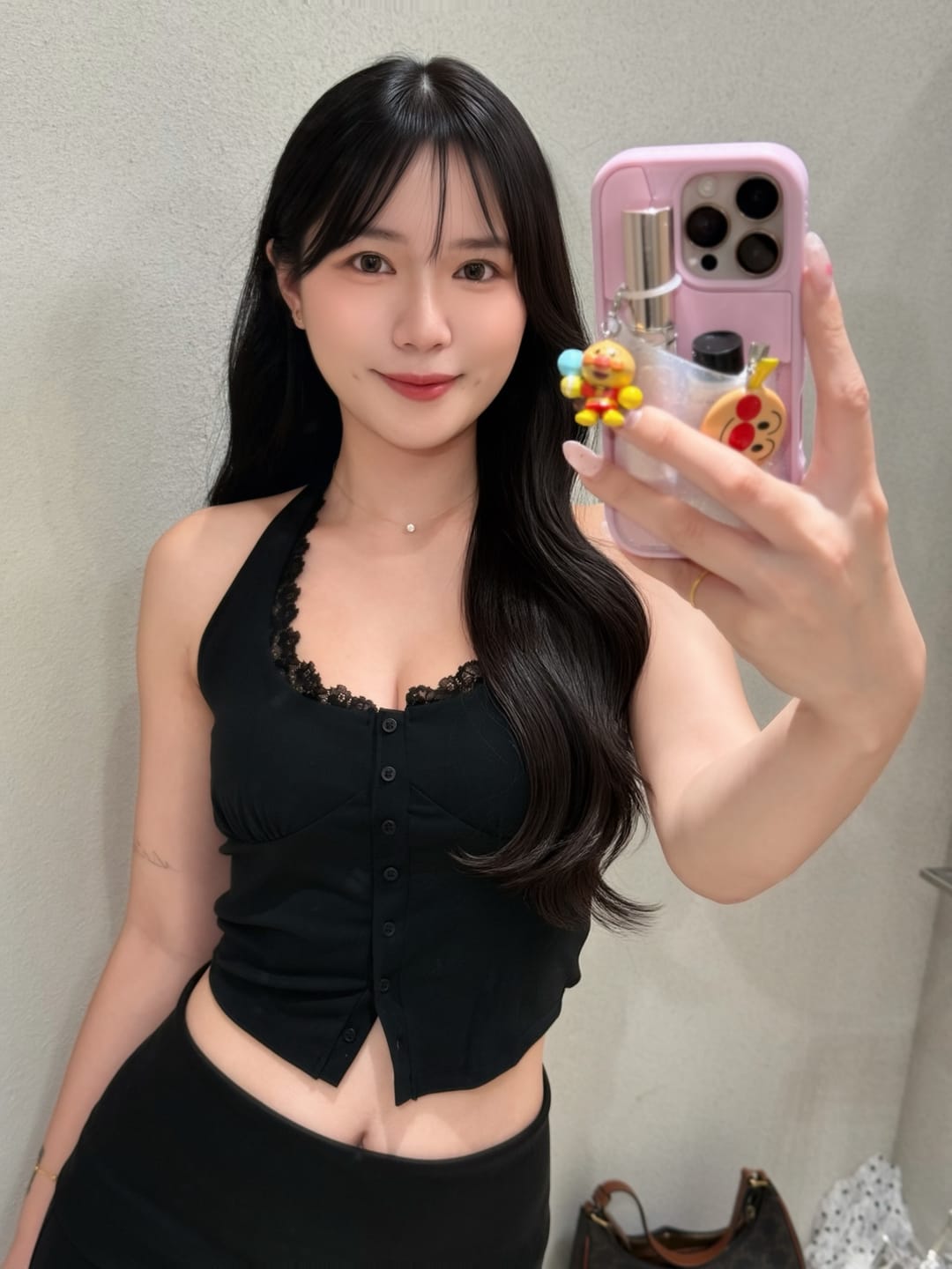 Customer photo review of Flex Pouch - iPhone 18