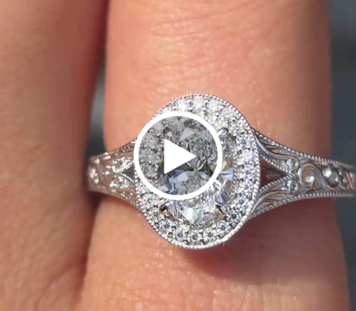 Customer video review of DovEggs 1.010ct Oval E VVS1-LAB GROWN DIAMOND-LPJ02C81