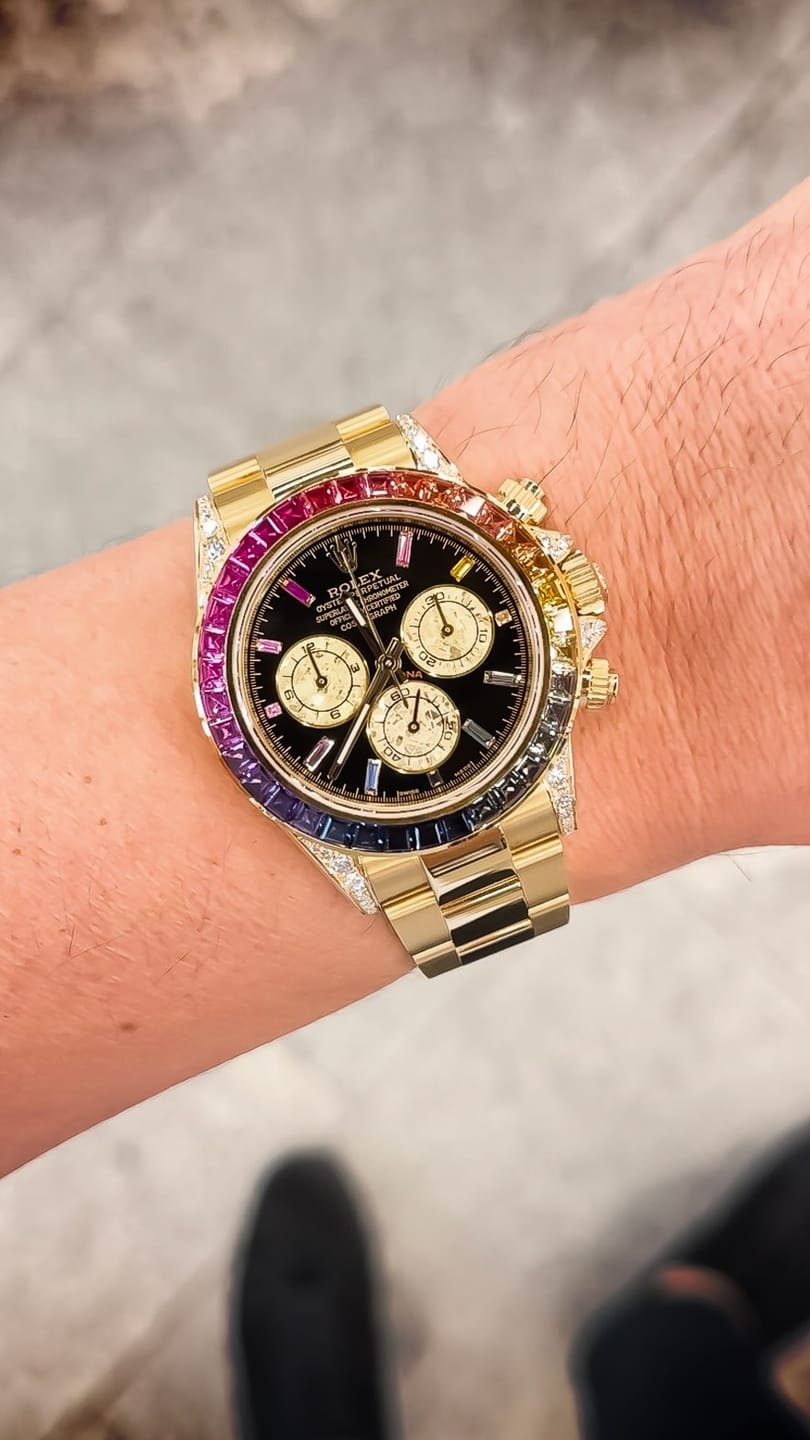 Customer photo review of Daytona 126598RBOW 40mm Rainbow Yellow Gold Black Dial Sapphire Bezel