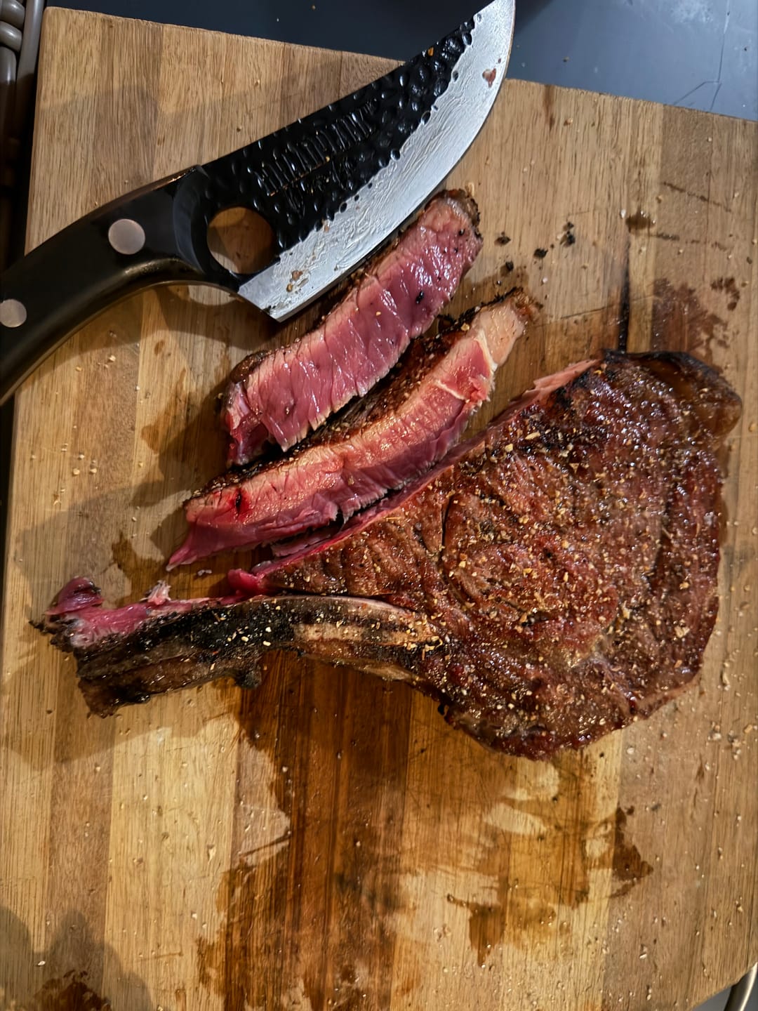 Customer photo review of BRAAIPLANK™ "BEENLEM" HAMMER FORGED BONING KNIFE