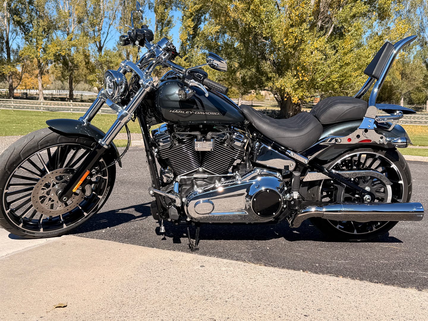 Customer photo review of HARLEY SOFTAIL/M8 FAT BOY BREAKOUT ONLY 4” TUCK & UNDER FULL SYSTEM 2018-PRESENT