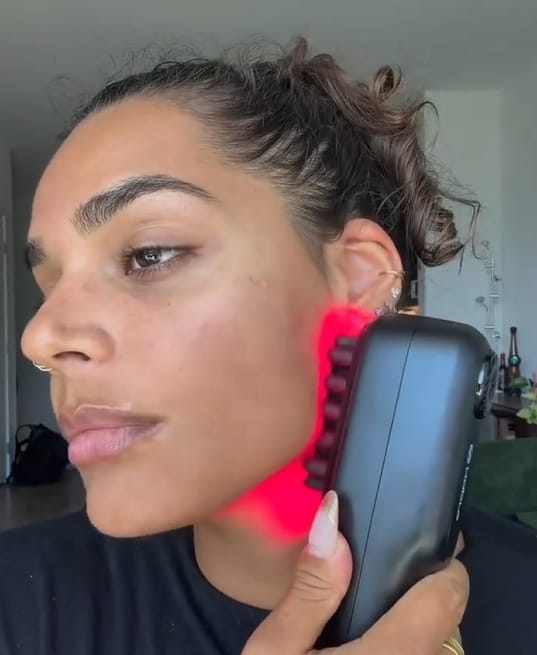 Customer photo review of Alyova™ RejuvaPulse Face + Scalp Massager