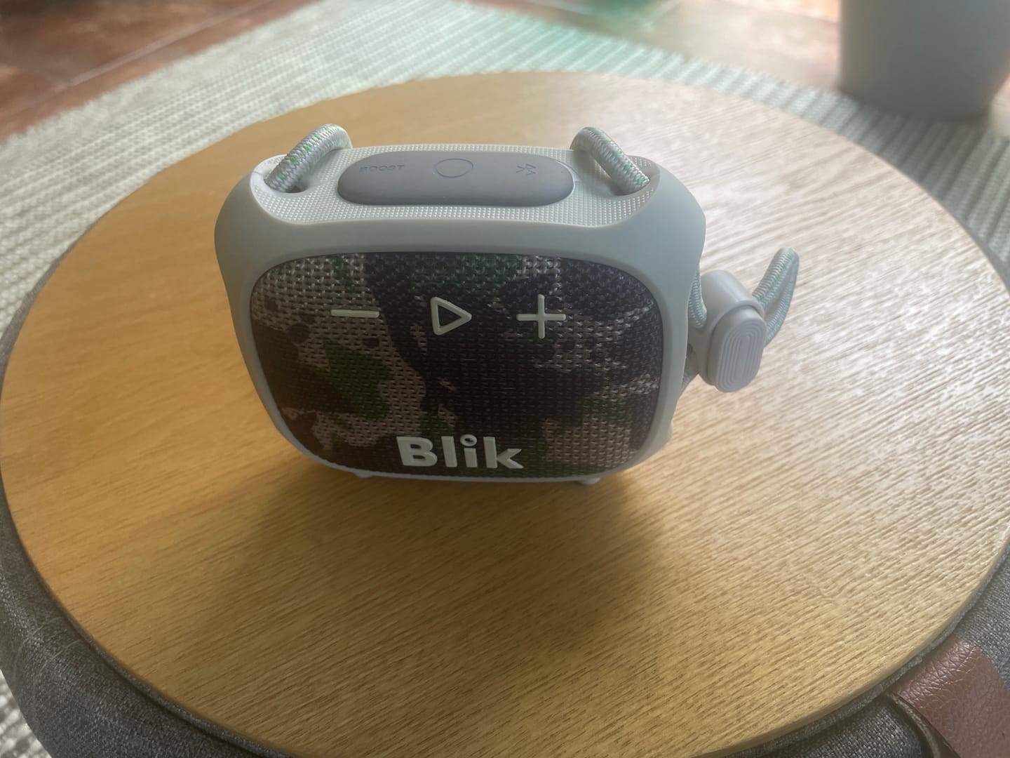 Customer photo review of Parlante Bluetooth Blik Rider 8W IPX7 5H Clip color Militar