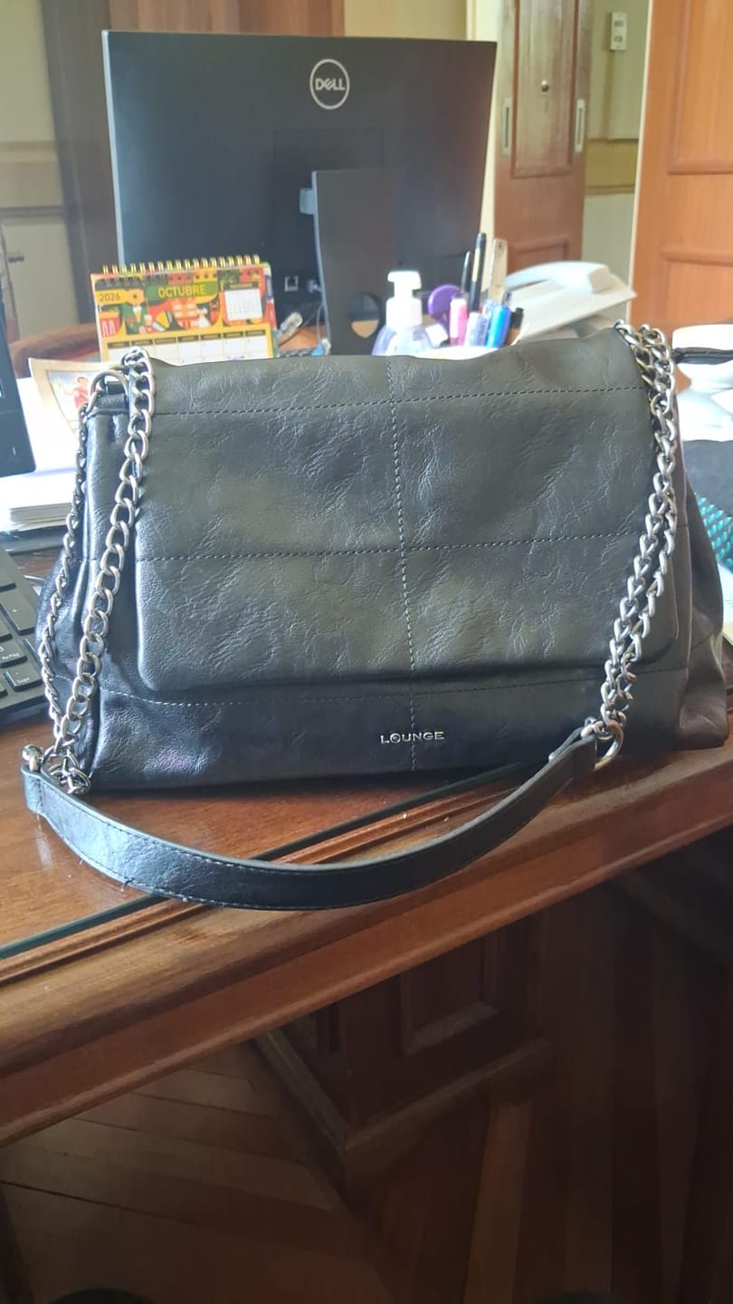 Customer photo review of Cartera De Hombro Cadena Éclat