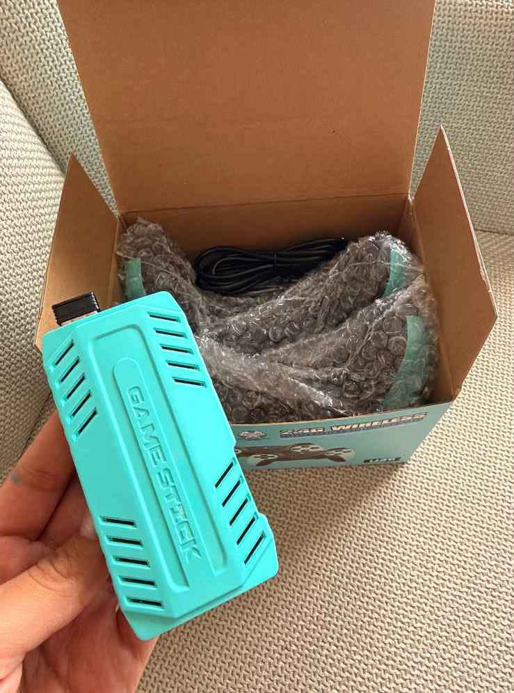 Customer photo review of Wireless Retro Console 5000 GAMES HDMI TV Game Stick U36