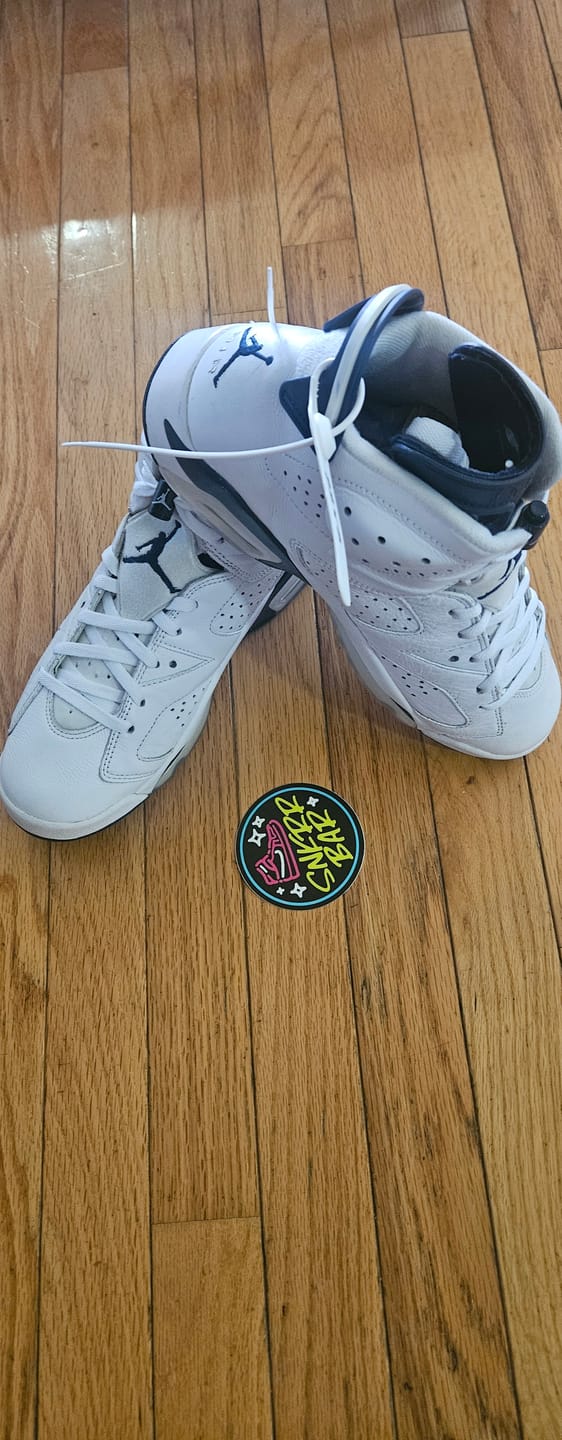 Customer photo review of Air Jordan 6 Retro 'Midnight Navy' 2022 SIZE 9.5M/11W
