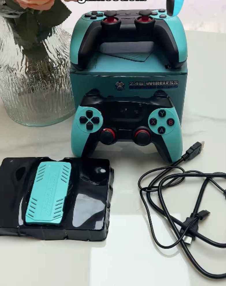 Customer photo review of Wireless Retro Console 5000 GAMES HDMI TV Game Stick U36
