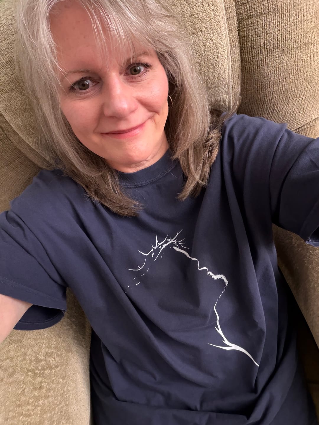 Customer photo review of Silhouette Of A King T-shirt