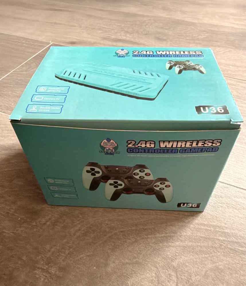 Customer photo review of Wireless Retro Console 5000 GAMES HDMI TV Game Stick U36