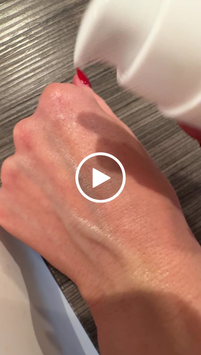 Customer video review of LAVISH CREAM | RICH HYDRATION