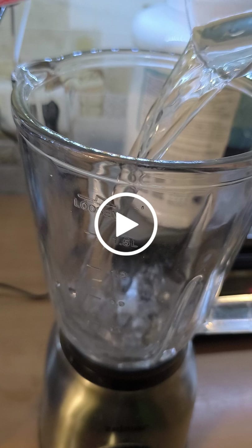 Customer video review of Naughty Boy® Advanced Whey pulveris (2010 g)