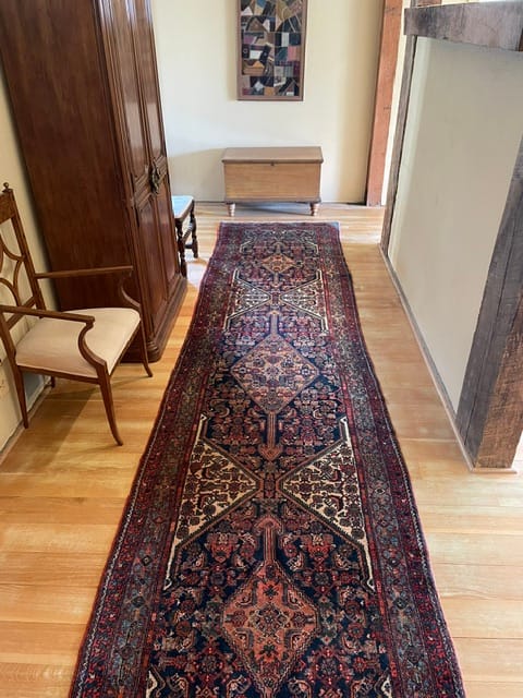 Customer photo review of Antique Persian Runner Rug 3.7 x 15.8, Navy Blue Multicolor, Hand Knotted Handmade Wool Rug for Hallway, Geometric Medallions, Persian Hamadan Rug