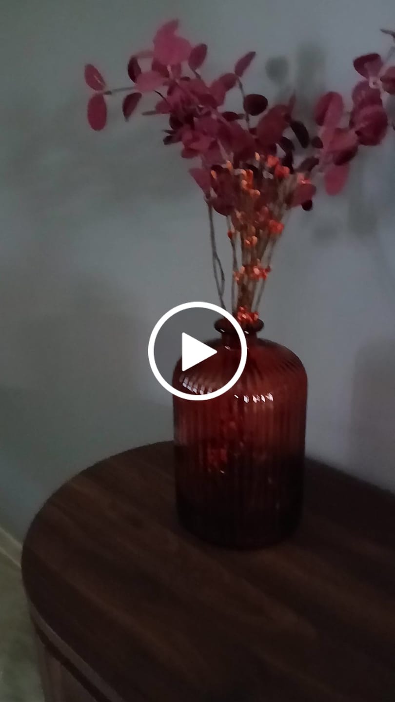 Customer video review of Bottiglia in Vetro Rigato (14x23cm) - Arancio