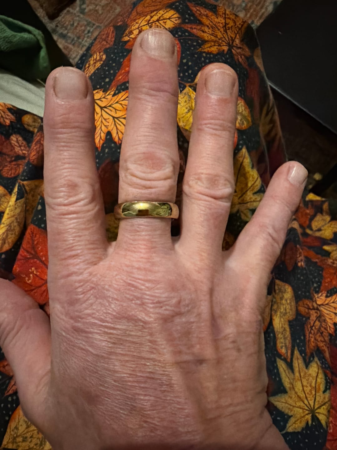 Customer photo review of High Polished Yellow Gold - 6mm