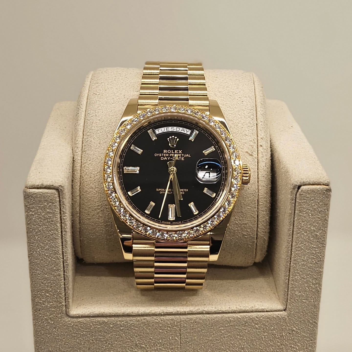 Customer photo review of Day-Date 40mm Presidential 228348RBR Diamond Bezel Baguette Onyx Dial