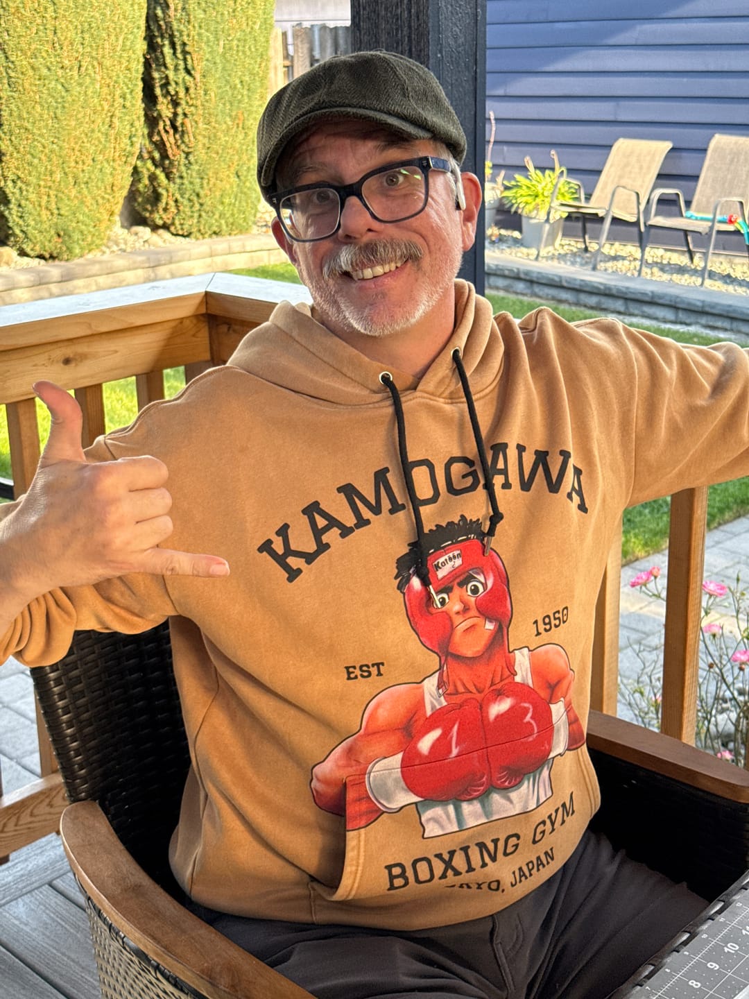 Customer photo review of BOXER VINTAGE HOODIE