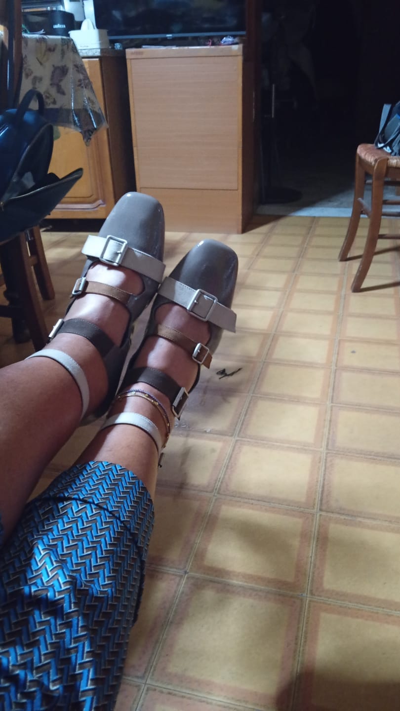 Customer photo review of BALLERINA IRIS TAUPE MULTI