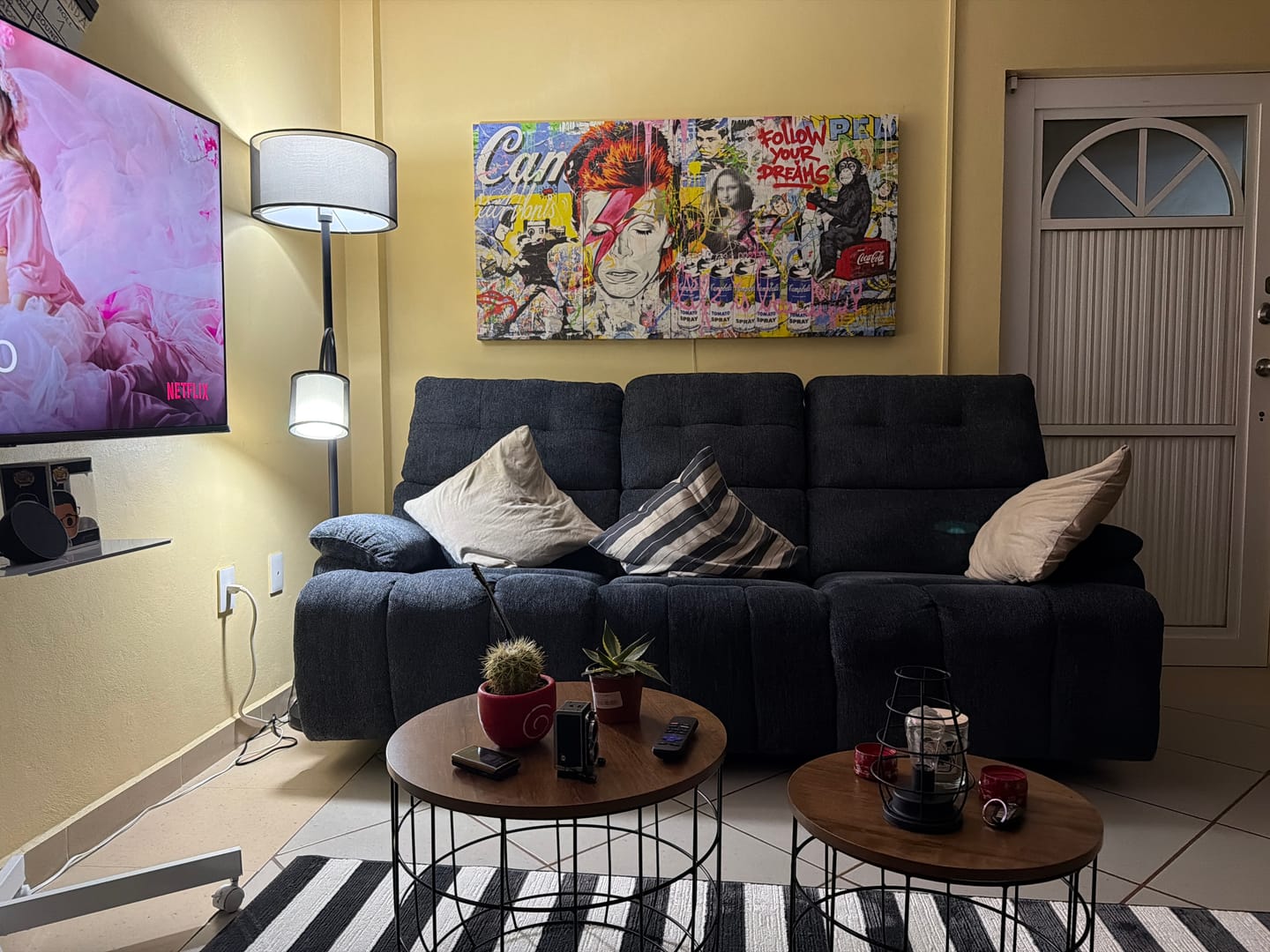 Customer photo review of David Bowie Bansky