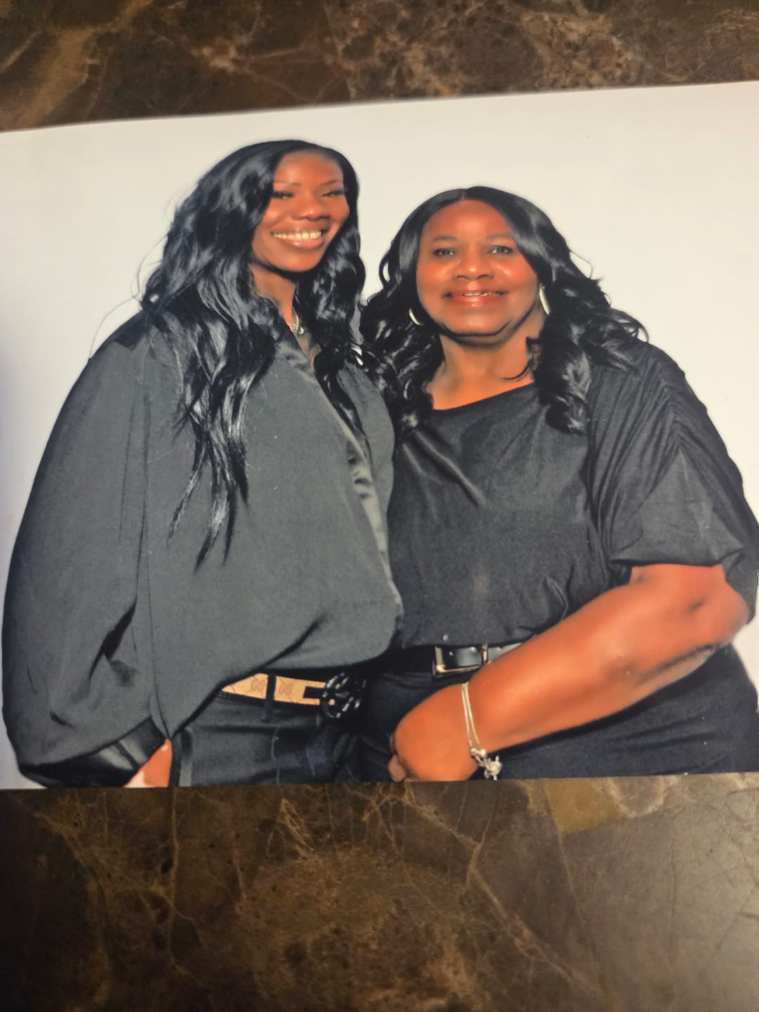 Customer photo review of Outre Wigpop Full Wig - DESSY