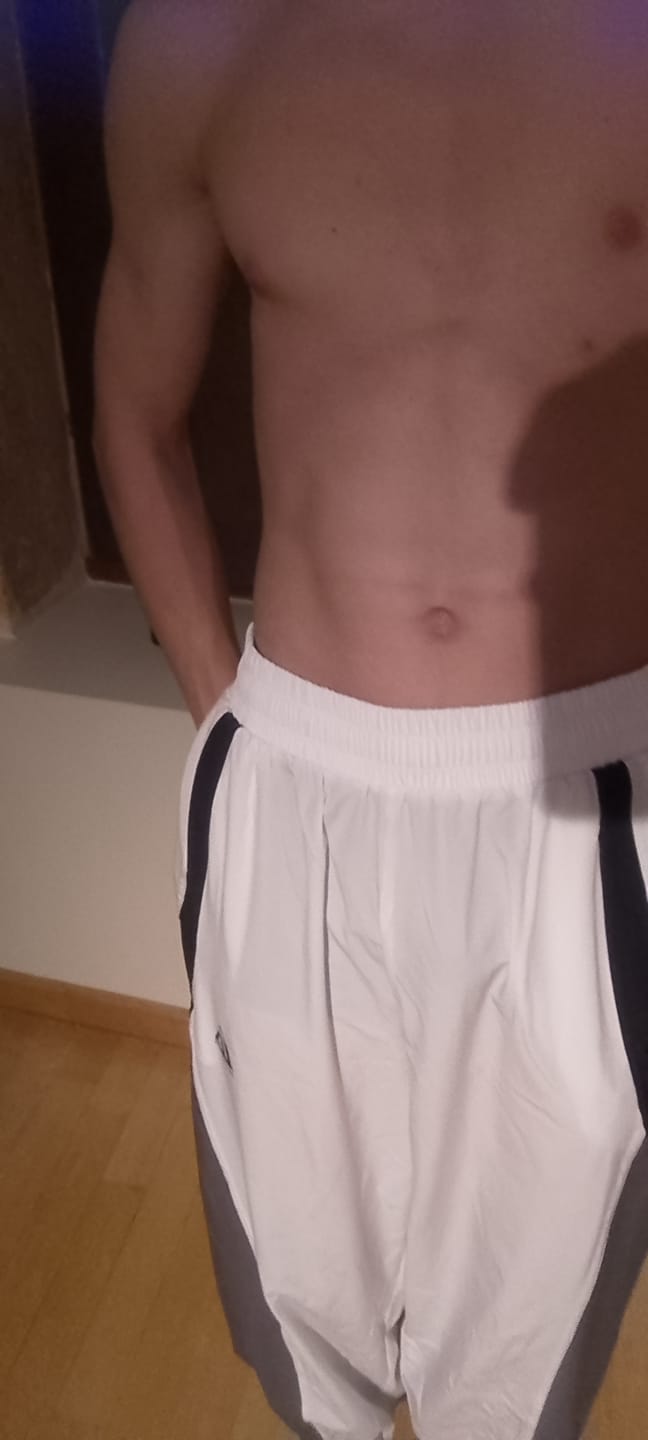 Customer photo review of Ultralight Pants white-grey