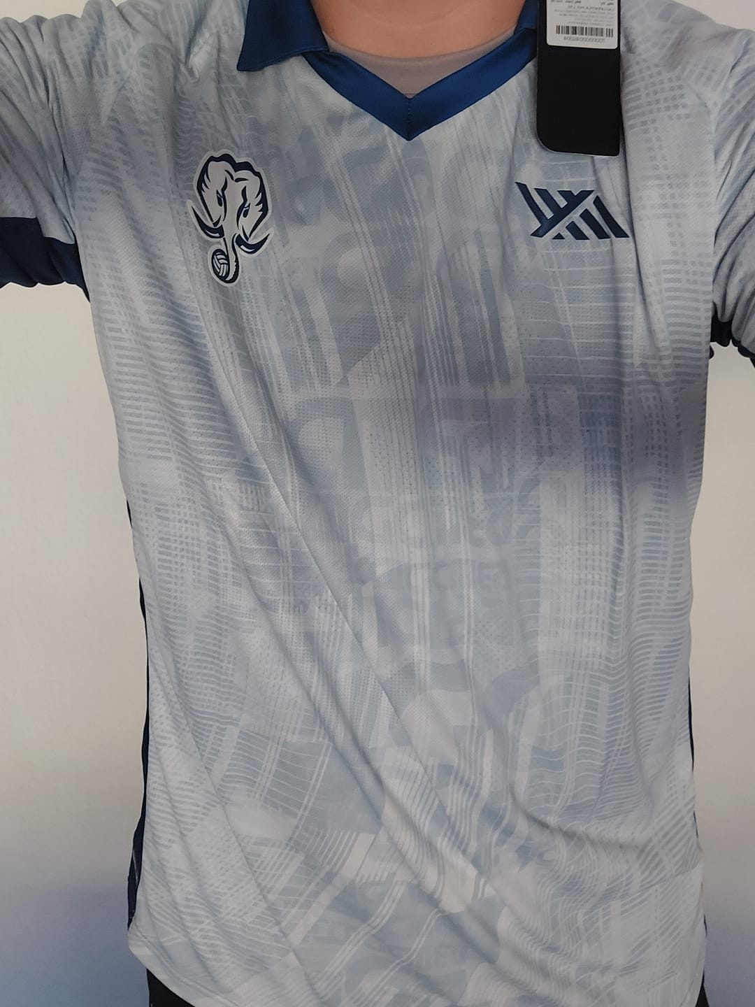 Customer photo review of Premium Football Shirt Mystery Box 1+1 Free