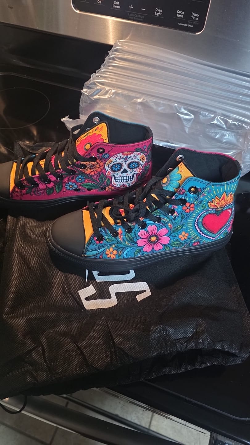 Customer photo review of Corazón Y Calacas High Tops ( Black or White Sole )