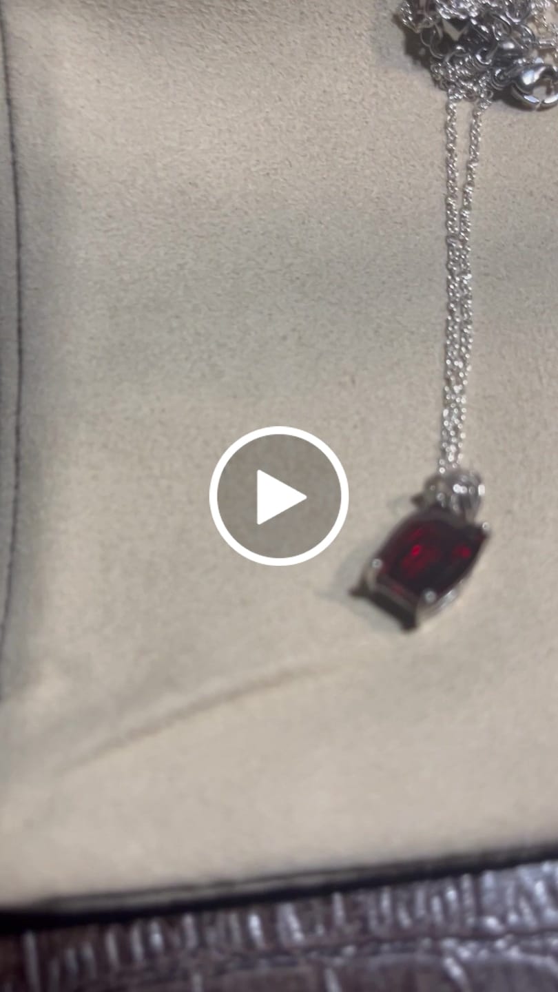 Customer video review of Garnet Pixel Cut Pendant .925 Silver for Strength and Universal Connection