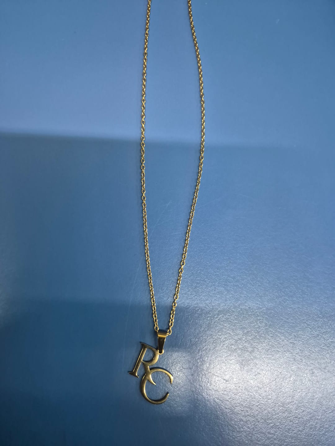 Customer photo review of Personalisierte Halskette mit Doppel-Initialen