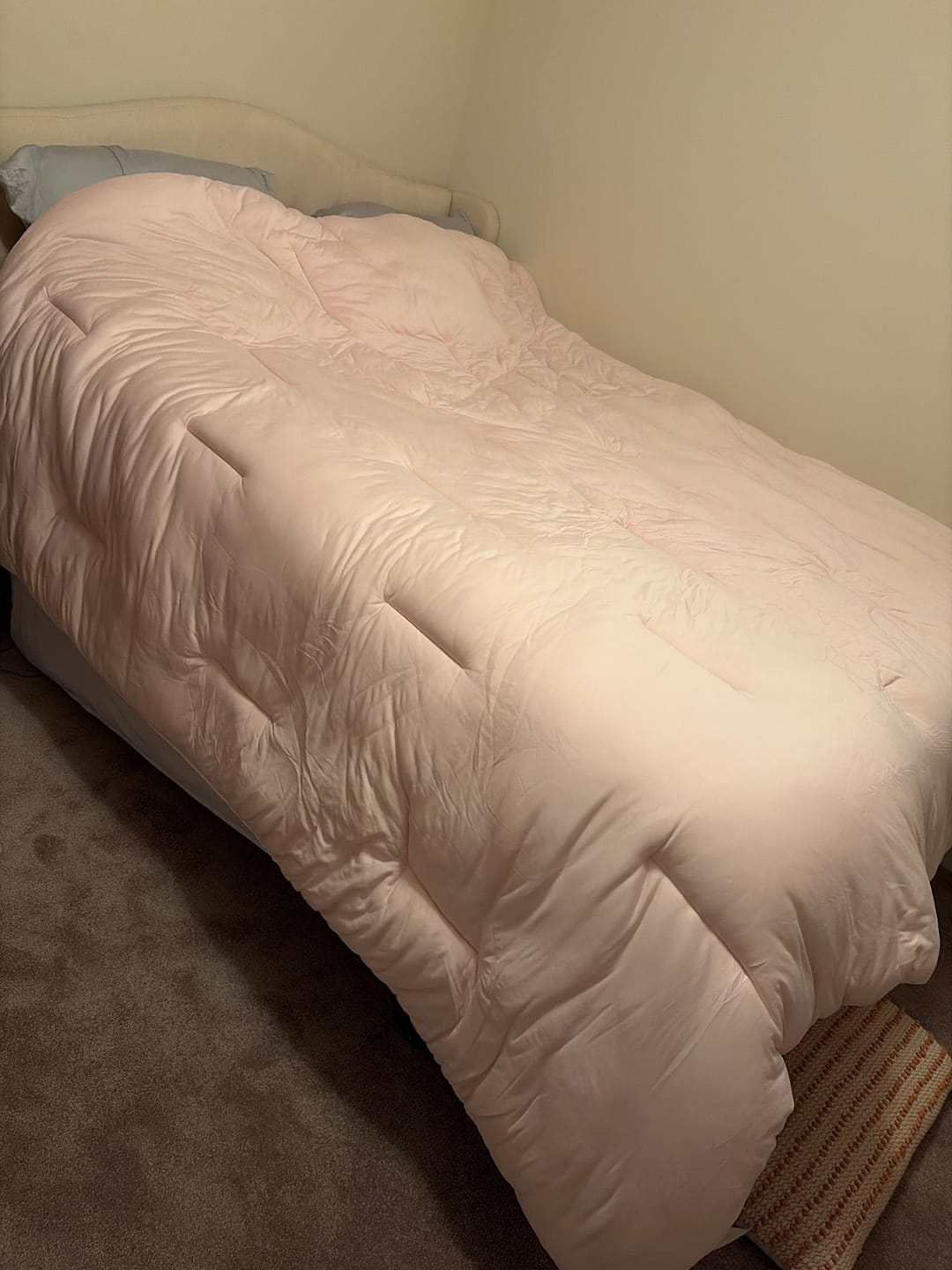 Customer photo review of MarshMellow Comforter