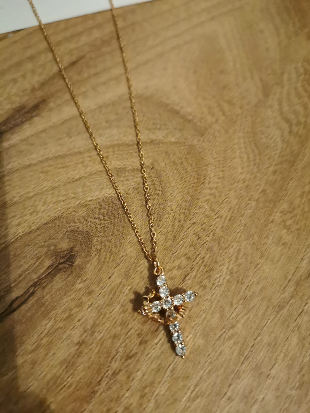 Customer photo review of Collier Croix & Couronne Anti-Stress