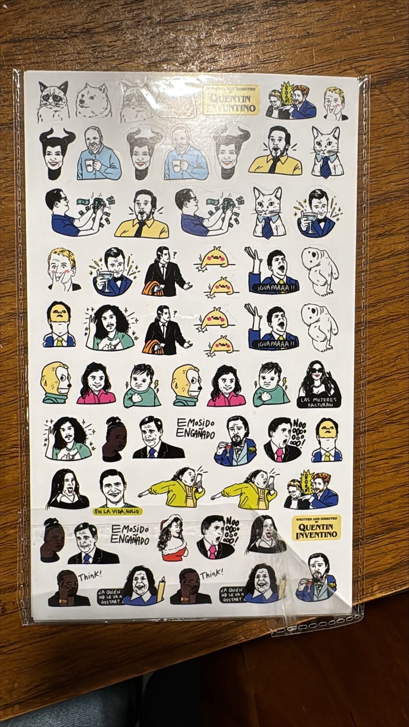Customer photo review of Pack Pegatinas. ¡A tope de stickers!