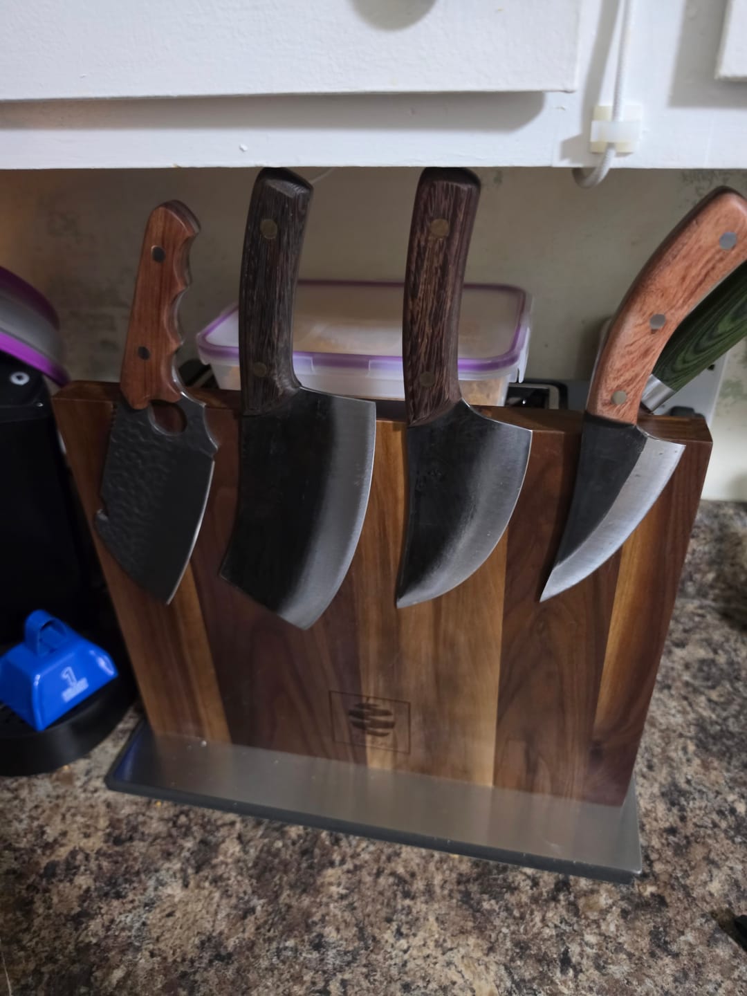 Customer photo review of FREE Walnut Magnetic Knives Holder