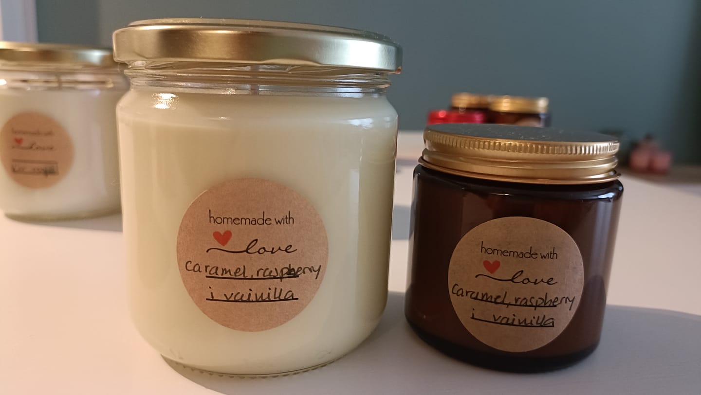 Customer photo review of Tarro de vidrio con tapa de 350 ml (Tapa negra o dorada)