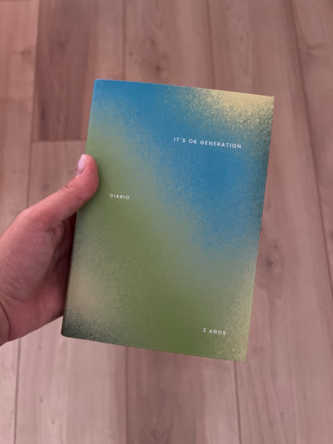 Customer photo review of Diario de 3 años | Portada Menta