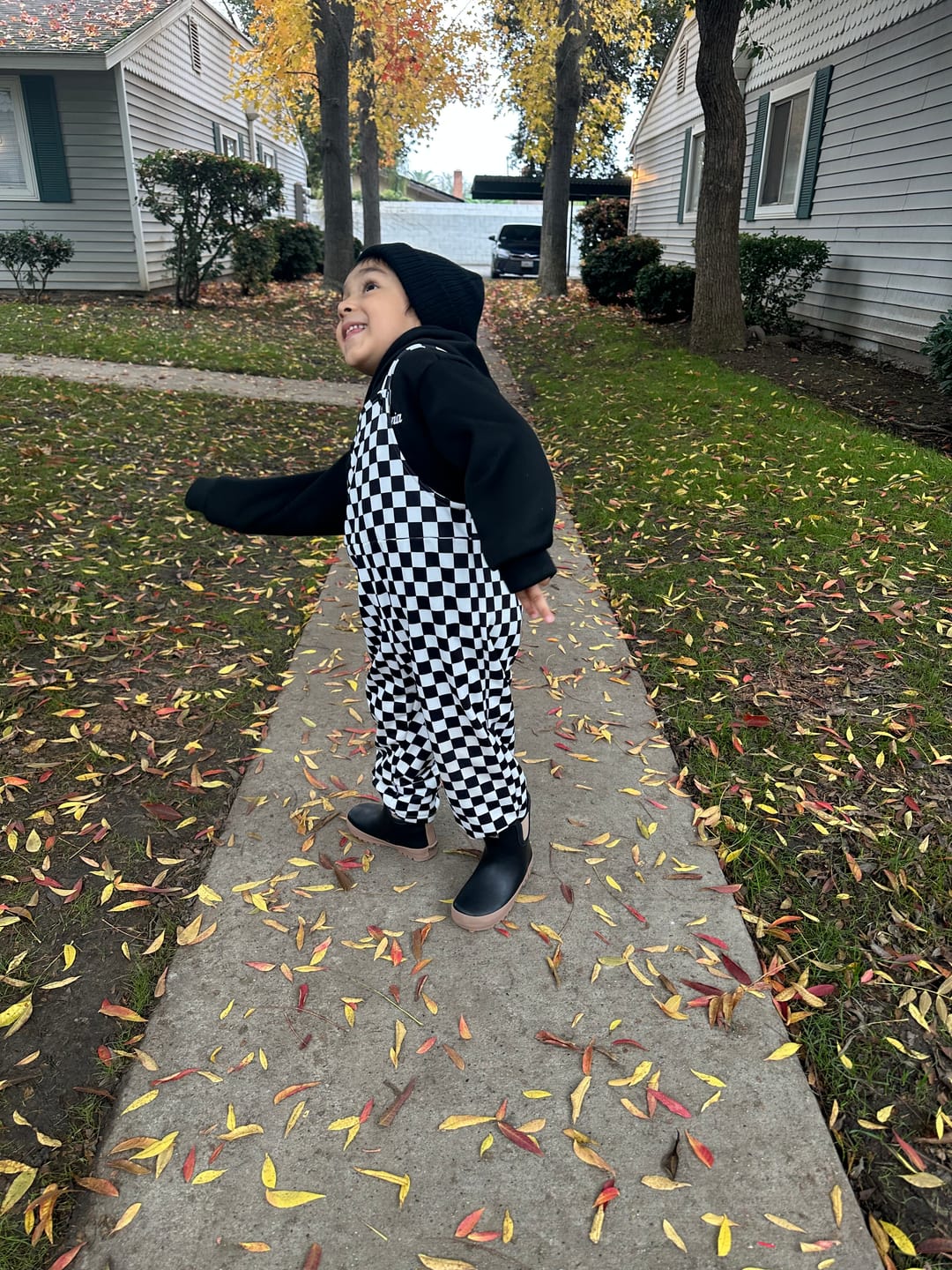 Customer photo review of Classic Midi Rain Boot in Black / Taupe