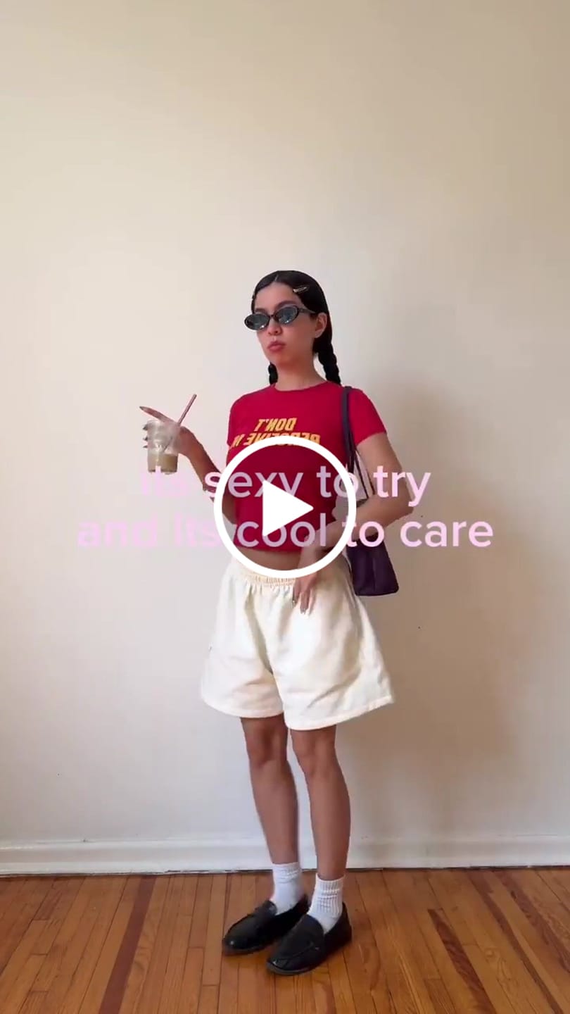 Customer video review of Don't Perceive Me Baby Tee