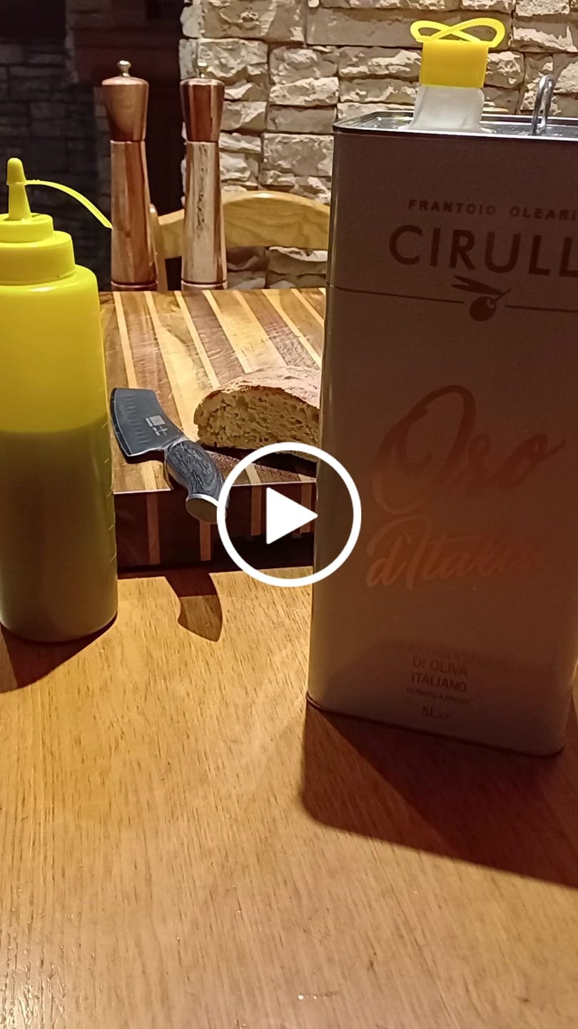 Customer video review of 1 lattina di olio extravergine di oliva • 5 Litri