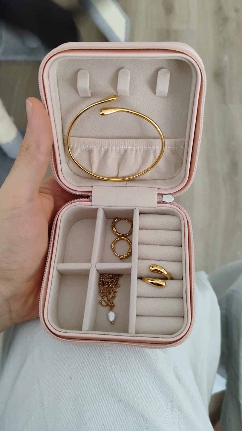 Customer photo review of JOYERO GRATIS