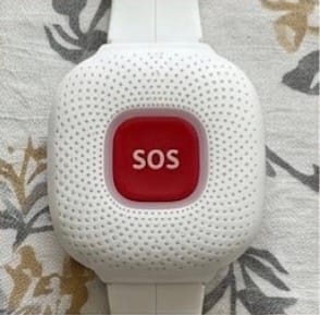 Customer photo review of SOSify™ – Alarma SOS Familiar