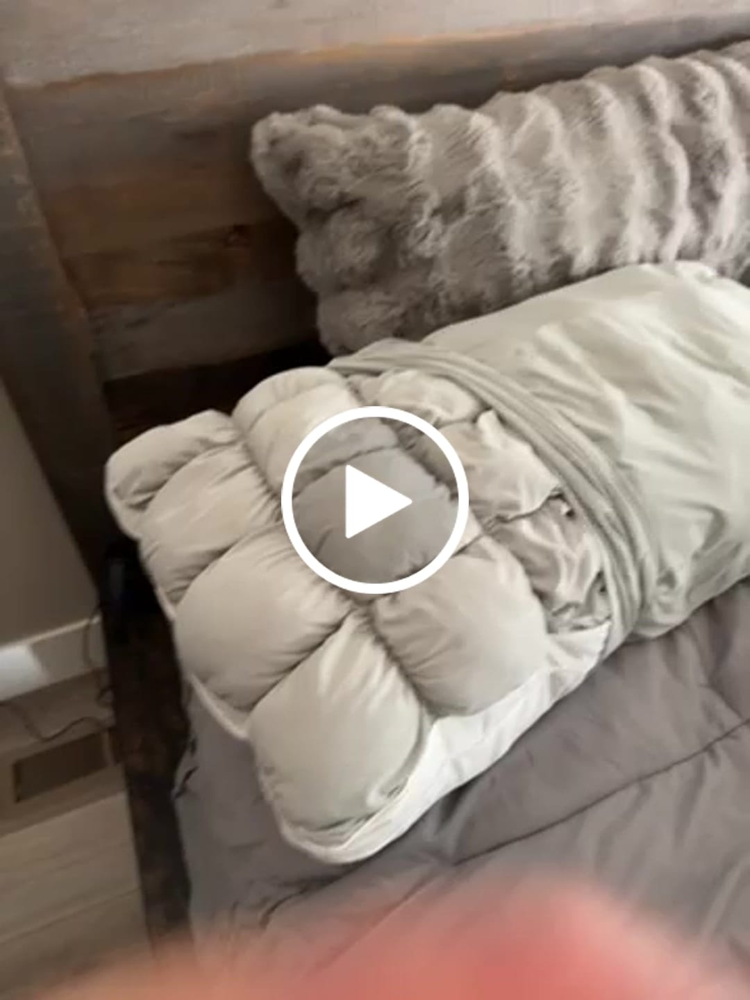 Customer video review of Puff Pillow
