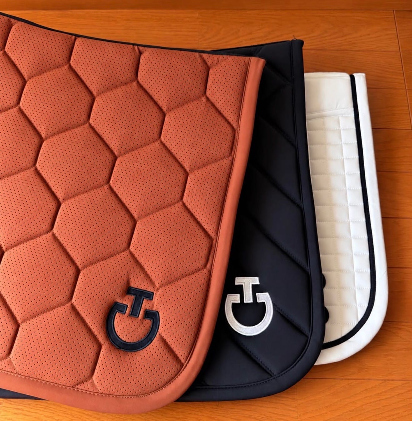 Customer photo review of CT Diamonds and Lines Quilted Jumping Saddle Pad | Black
