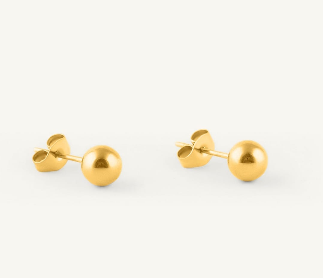 Customer photo review of Plain Ball Stud Earrings