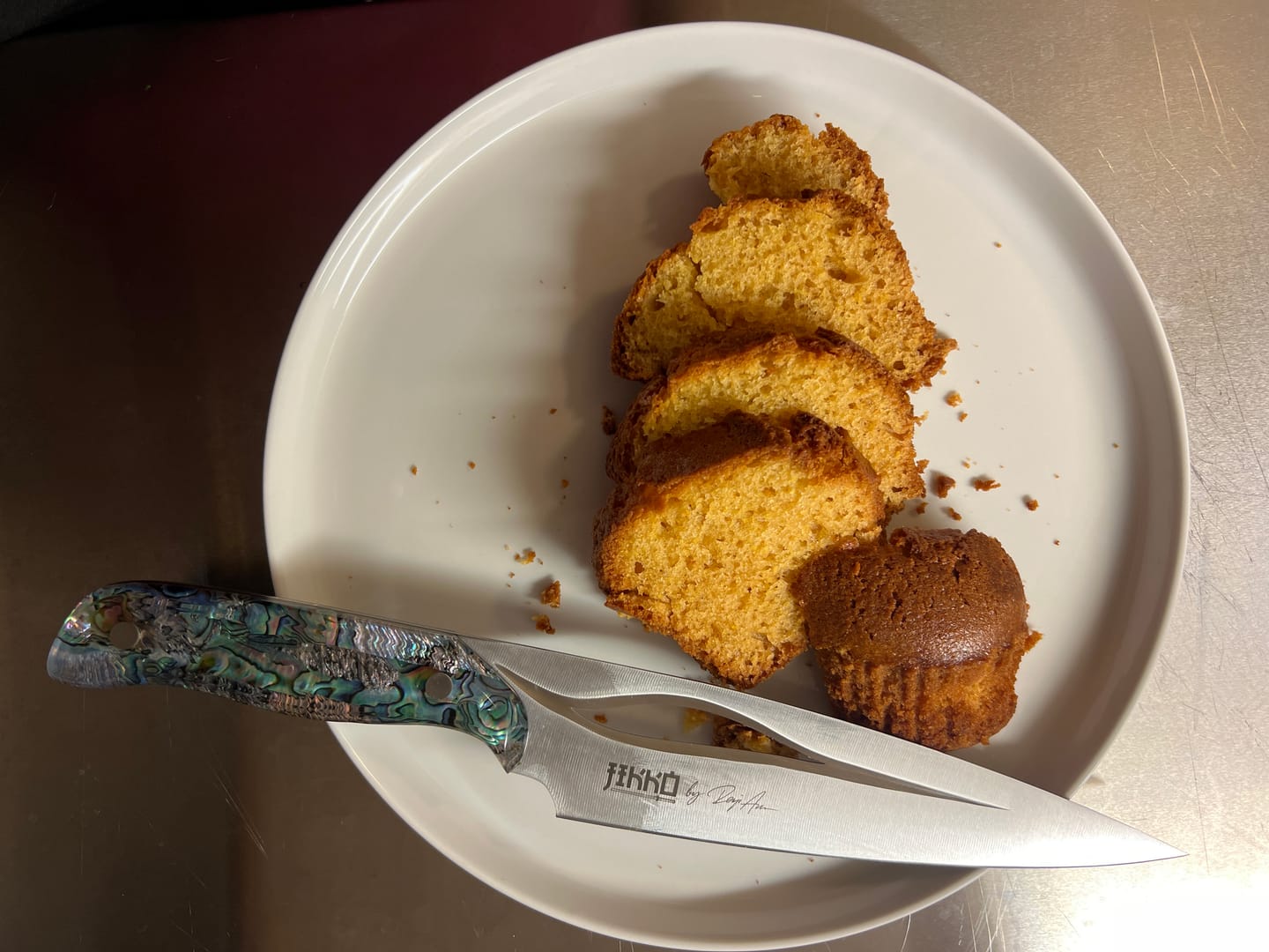 Customer photo review of The Pearl Eye Edition – Signature Knife by JIKKO®