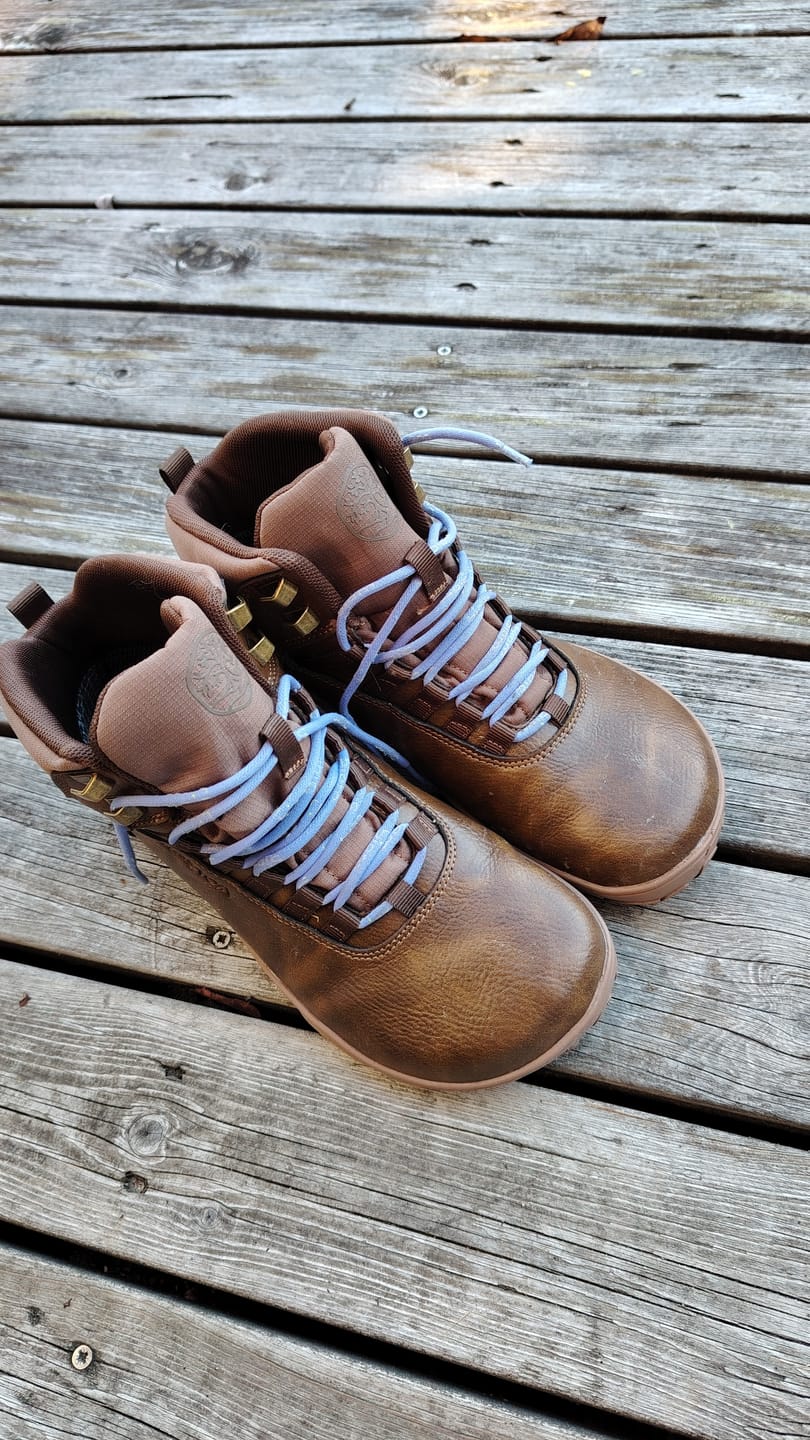 Customer photo review of Vaistoa Uoma 2 -paljasjalkavaelluskengät