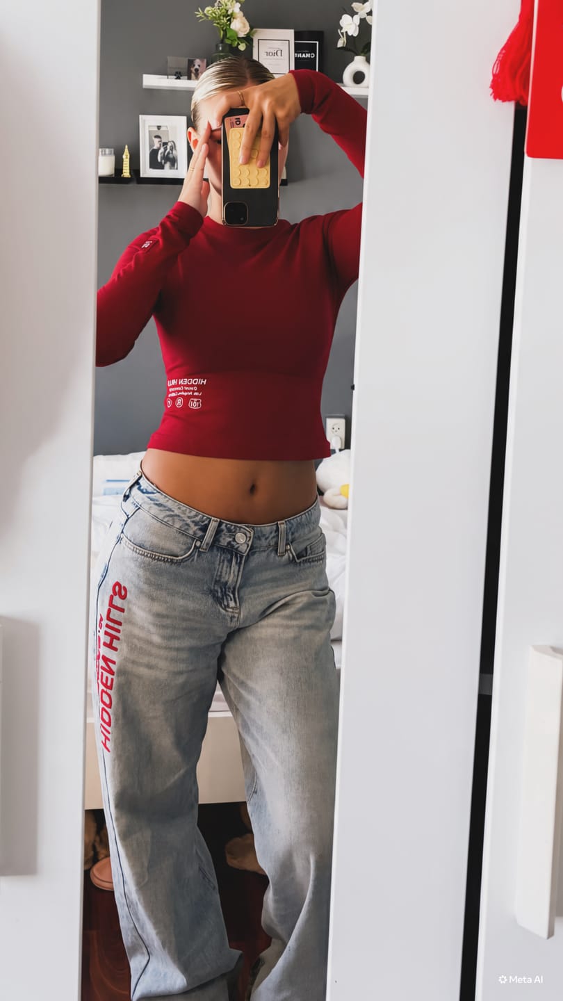 Customer photo review of KNIT SWEATPANTS DARK BROWN