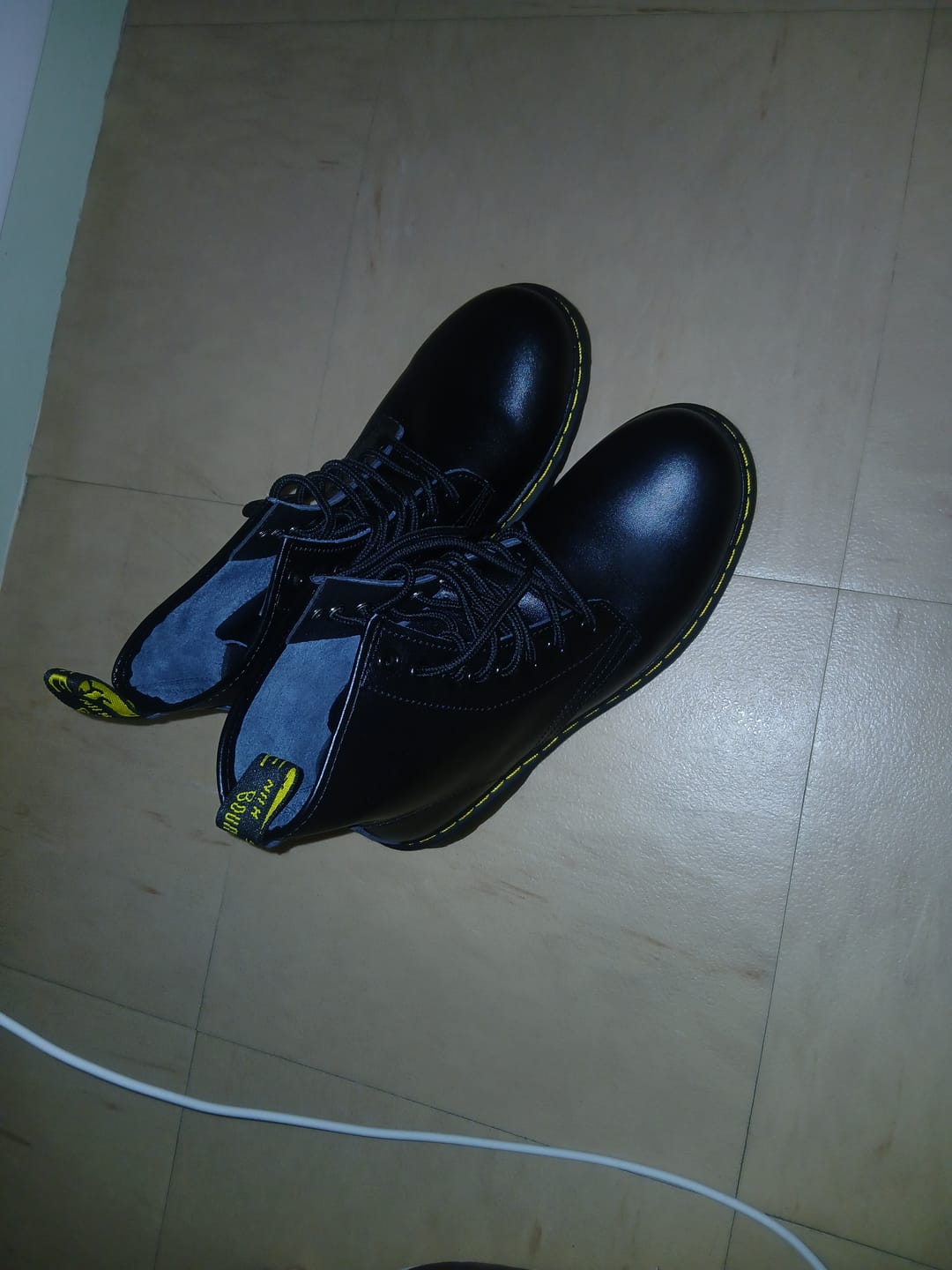 Customer photo review of Bottes Martin classiques haute qualité de style britannique