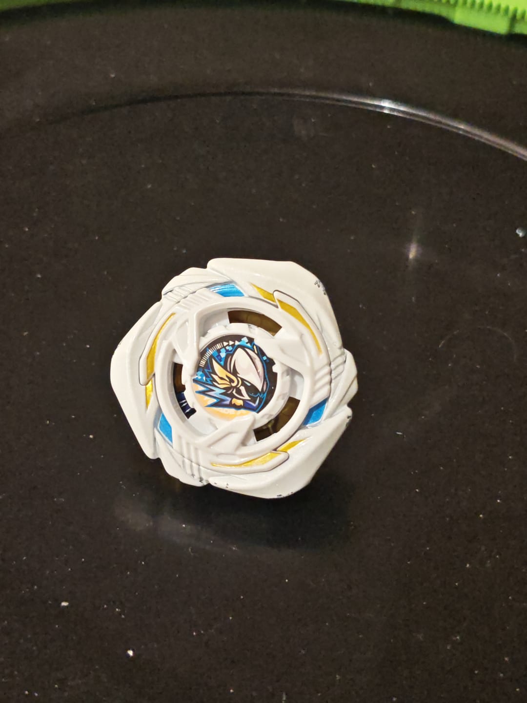 Customer photo review of Takara Tomy Beyblade X UX-20 Starter Glory Valkyrie LF