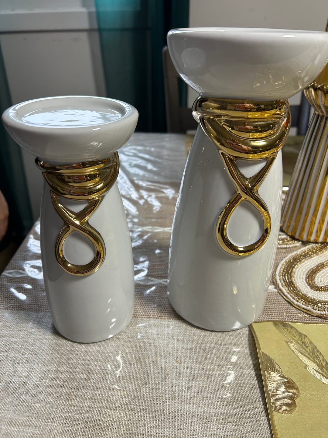 Customer photo review of Set of two candleholders white and gold Design.